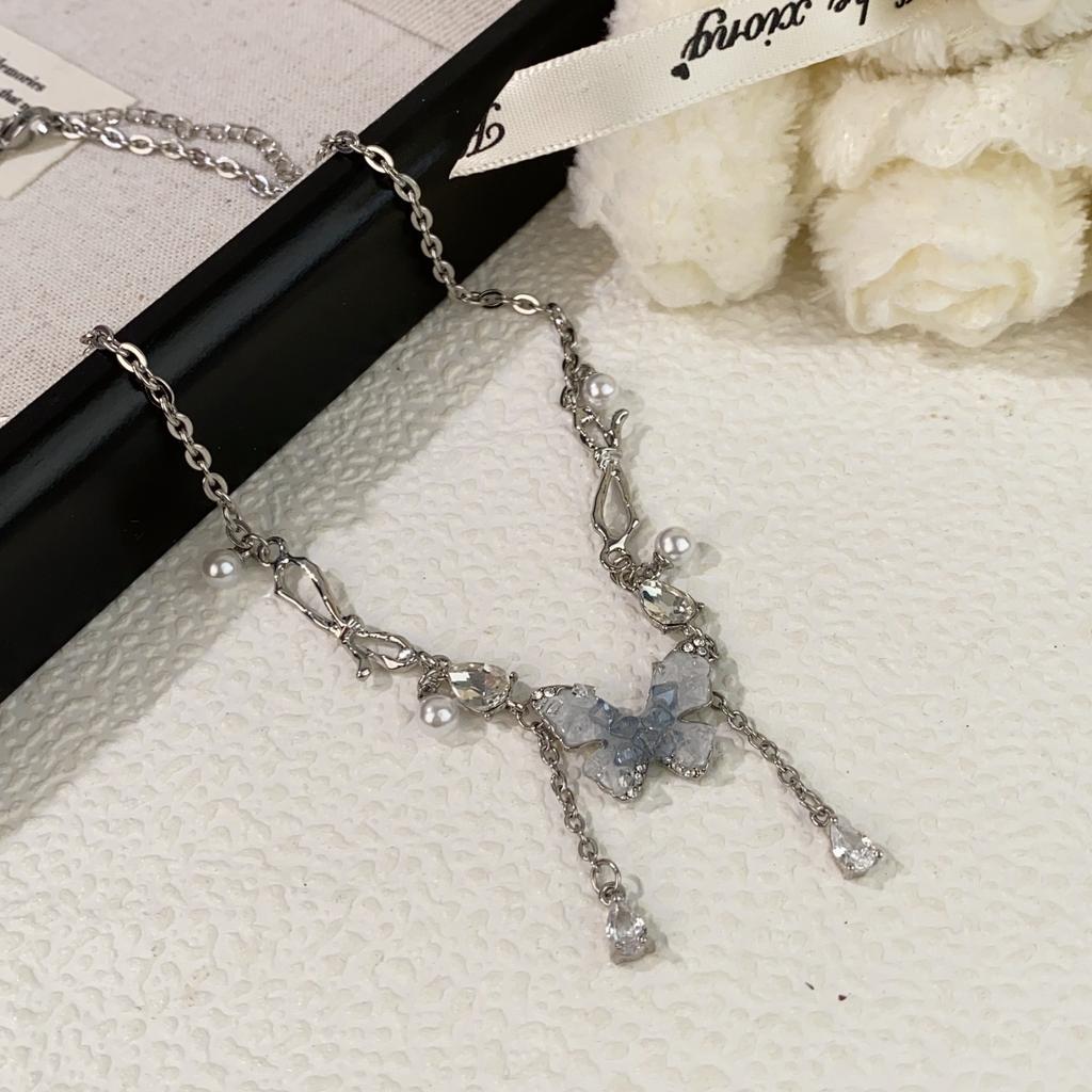 Light Luxury Butterfly Fringed Necklace Female Niche Super Fairy Temperament Simple Collarbone Chain Trendy Versatile High-end Neck Chain