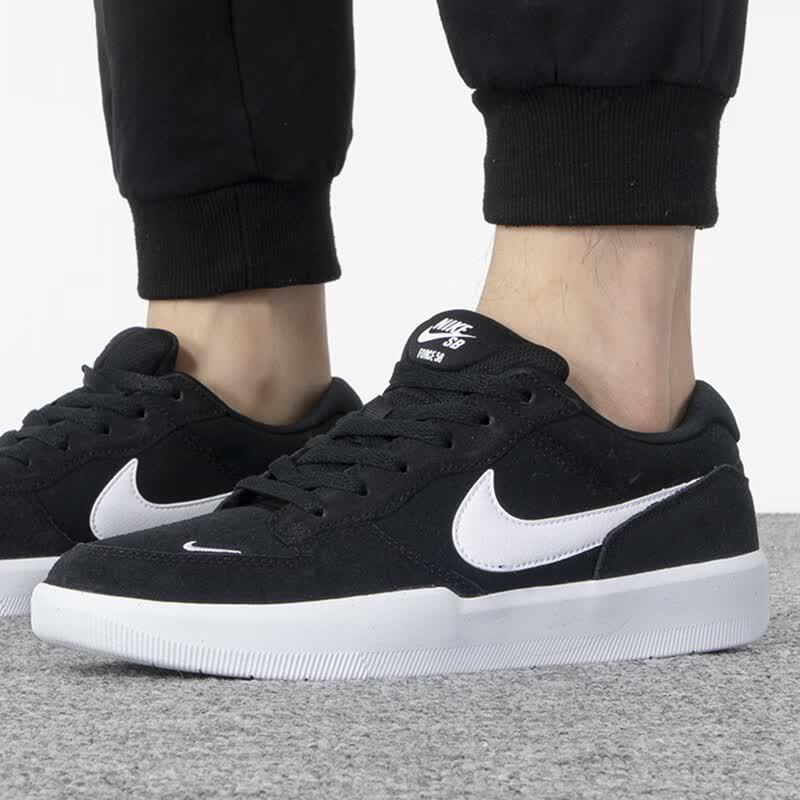 NIKE Unisex Lifestyle Low-Top Skate Shoes CZ2959-001 EU 45 M