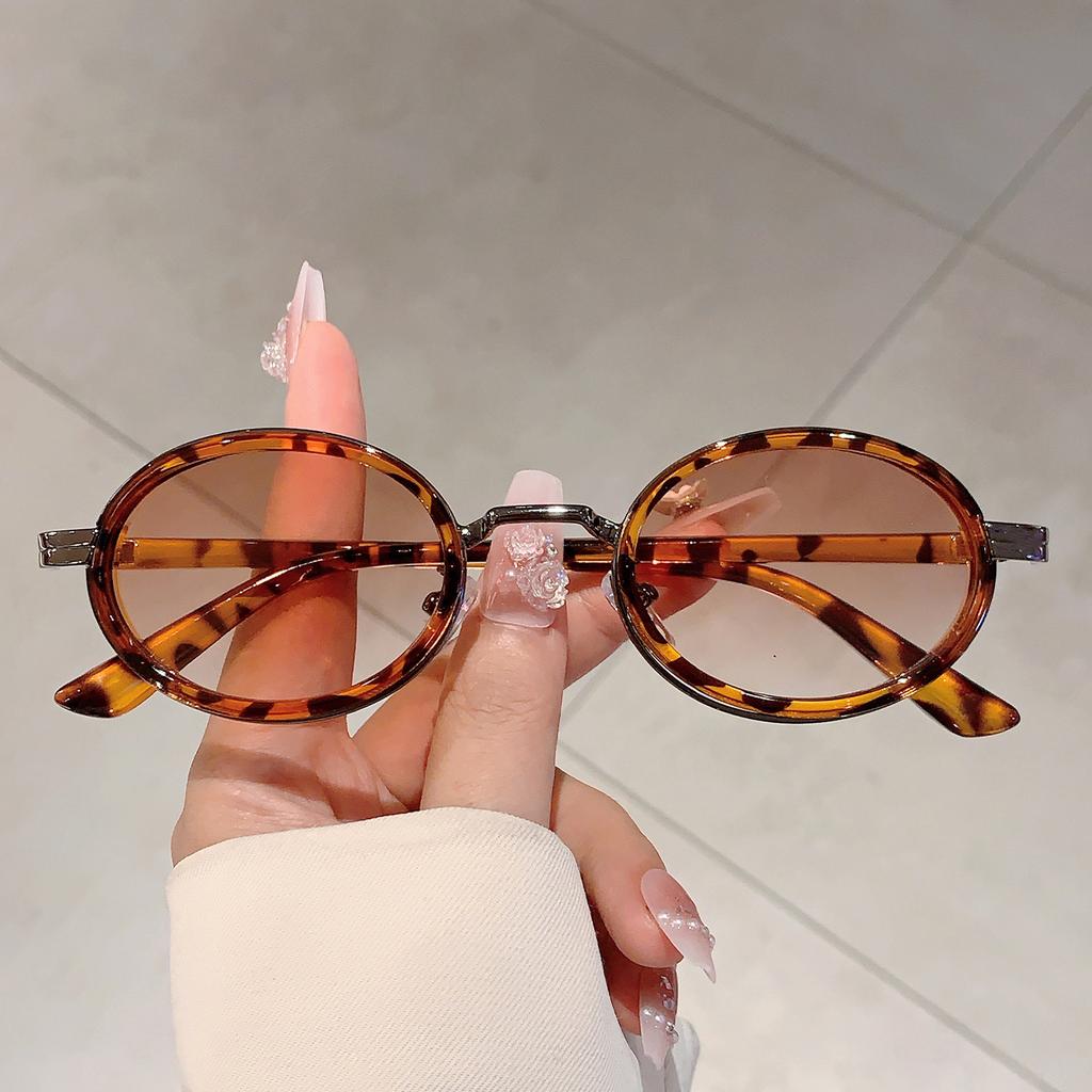 Retro Punk Metal Shades Trendy Ins Brand Design Women's Sunglasses Hip Pop Futuristic Chic Oval Sun Glasses for Men's