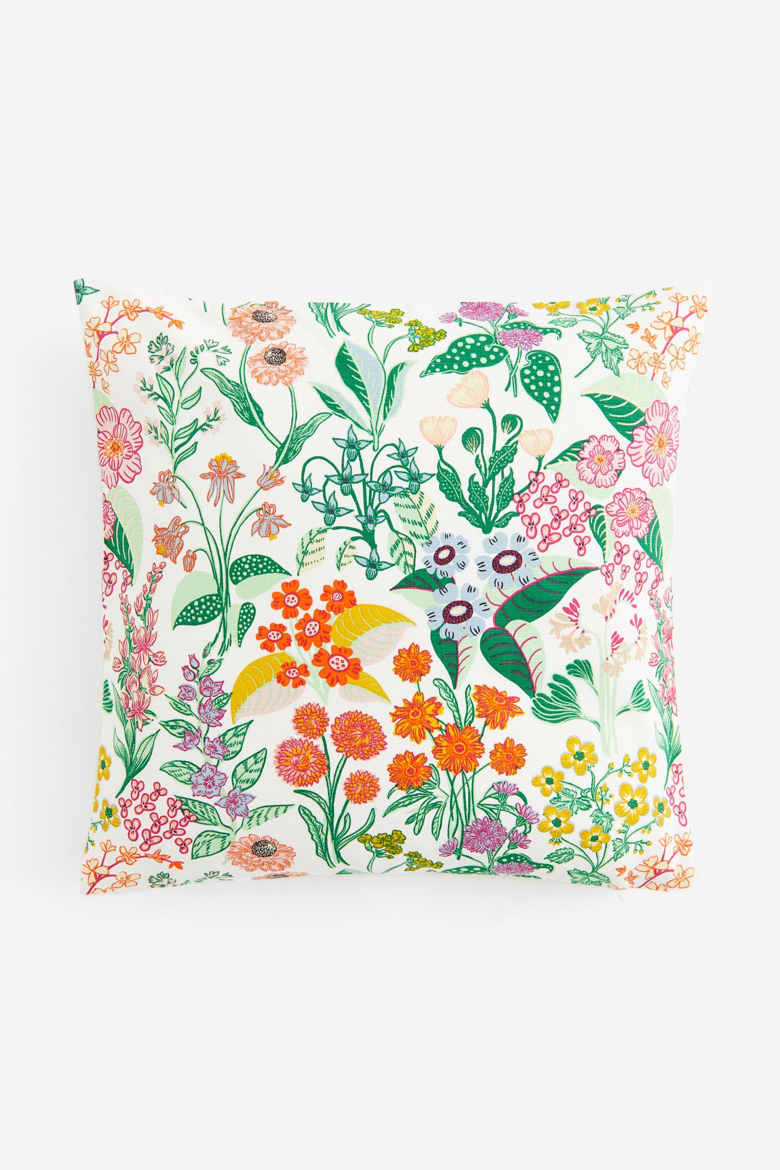 

Чехол на подушку с узором