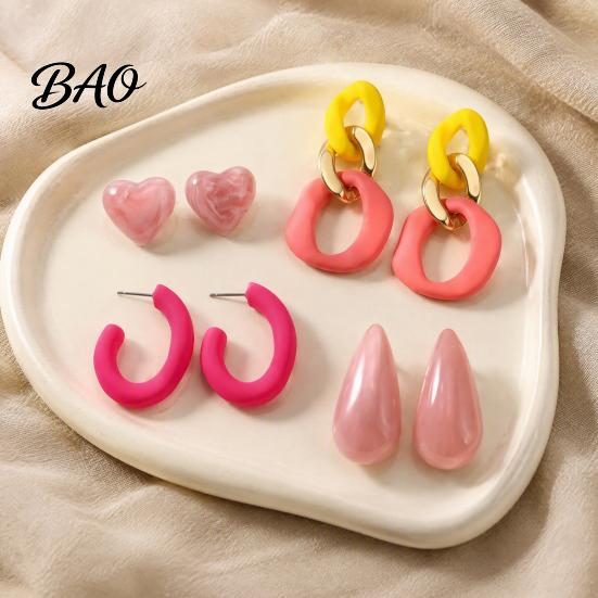 Modern Aesthetic Earring Jewelry 4 Pairs Chunky Statement Earrings for Women, Geometric Hollow Chain, C-shape Lightweight Drop Women Hoop, Heart,