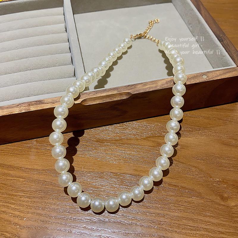 Vintage Faux Pearl Necklaces White Imitation Pearl Chain Choker Necklace Temperament Beaded Necklace For Wedding Party Wear