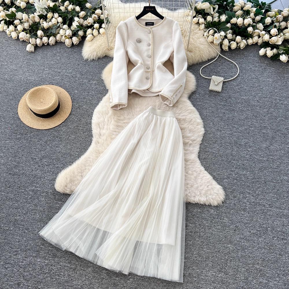 Autumn Women's High-End French Style Suit: Round Neck Blazer & Mesh Pleated Skirt