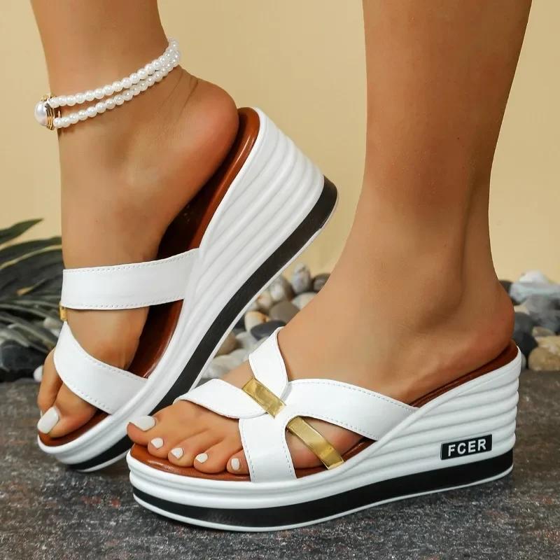 

Модная женская обувь 2025 Бренд Большой размер С открытым носком Женские тапочки Платформа Повседневные тапочки Женские Смешанные цвета Клинья Круглый носок Сандалии 42 белый