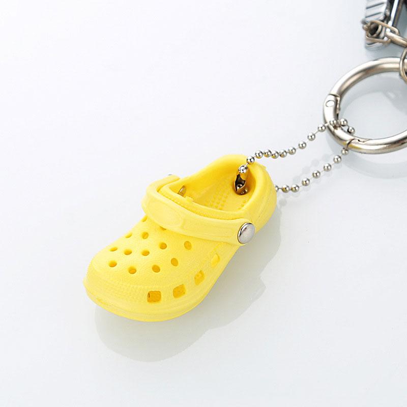 Neuer 3D Mini-Schuh-Schlüsselanhänger PVC-Schuh-Anhänger für Clogs Zubehör Damen Strandtasche Sandalen Schnalle Pin DIY Schmuck Dekoration