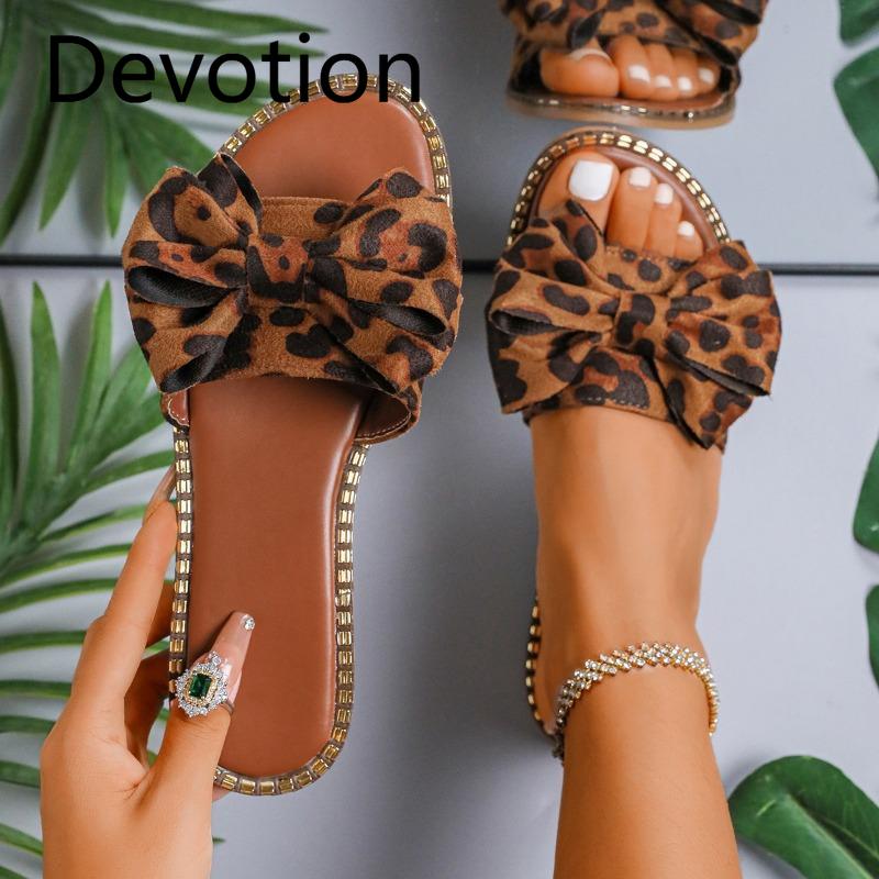Large-sized Shoes Flat-bottomed Flip-flops and Flip-flops Devotion