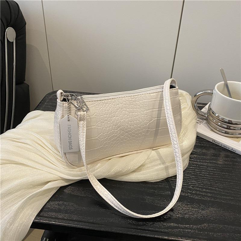 Solid color simple casual versatile lightweight women's daily commute shoulder underarm bag summer popular handbag
