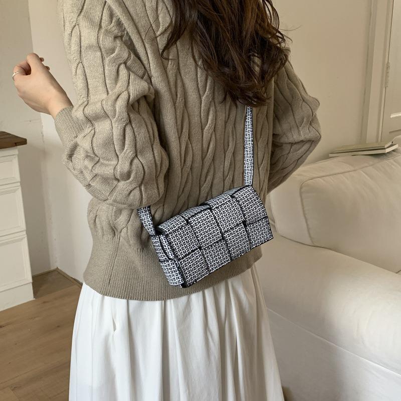 Niche design woven pattern small square bag women's bag autumn new splicing shoulder bag feeling crossbody women's bag