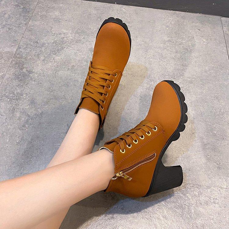 Large size square heel round head strap fashion boots autumn new metal buckle heightening fashion women's boots