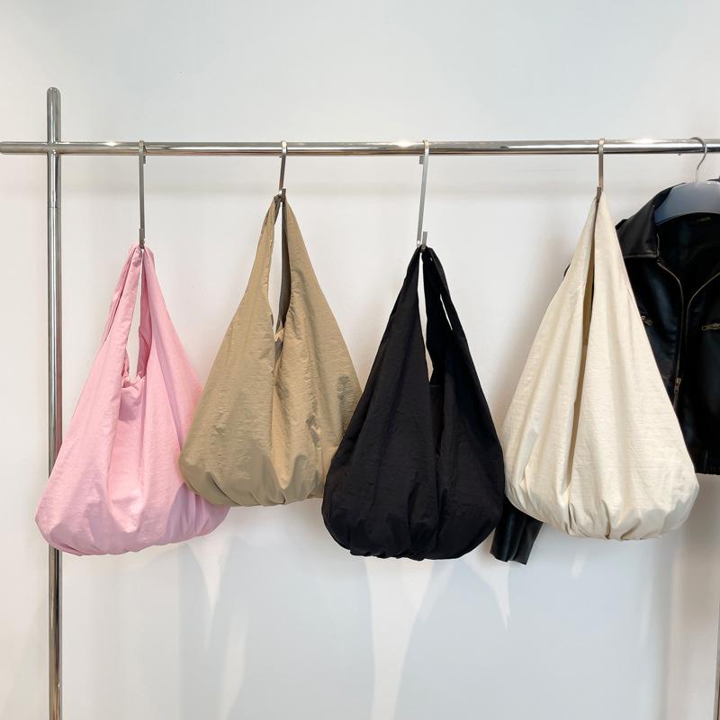 2025 New Armpit Large-capacity Cloth Bag Women's Rice Pure Fashion Casual Shoulder Bag Simple Texture Shopping Bag