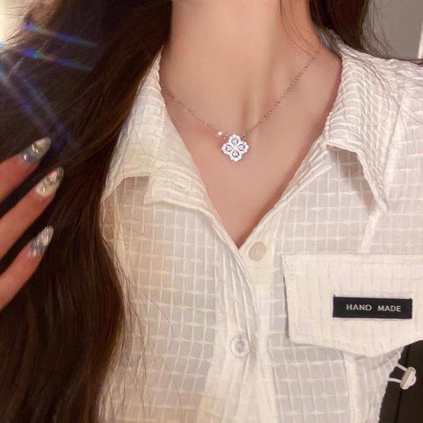 Exquisite Four-Leaf Clover Diamond Necklace – Luxurious Versatile Clavicle Chain for Women and Girls