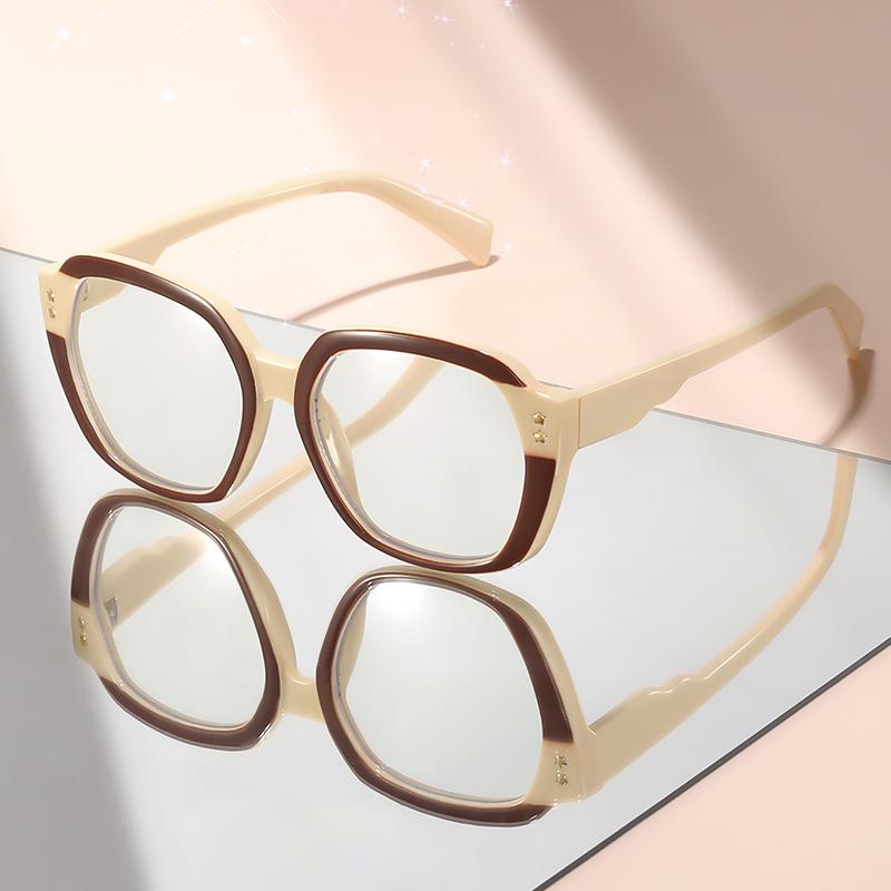 The New Large-framed Classic and Simple Flat Lens with Star Accents Is a Daily Wear and Decoration Item for Street Photography