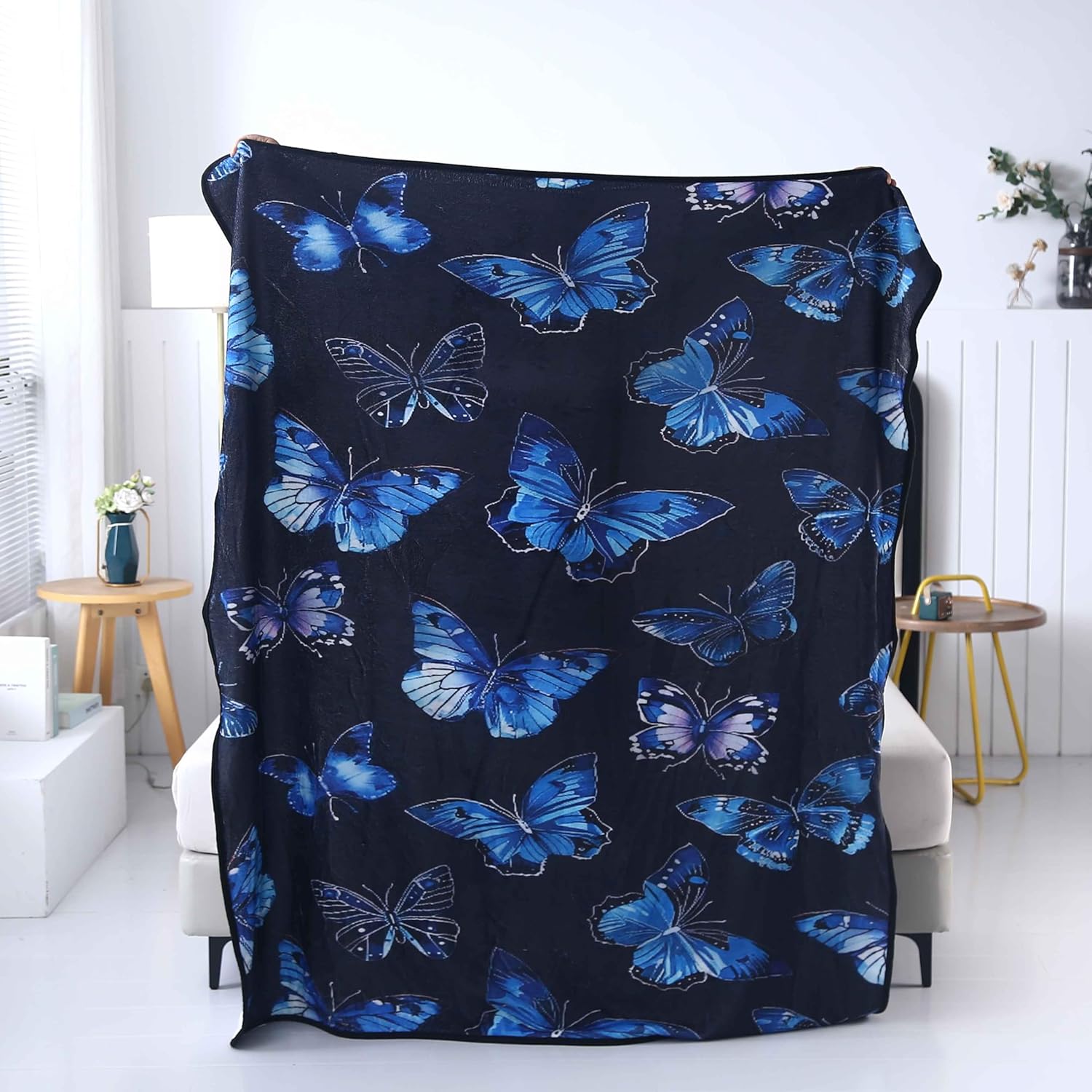 Blue Butterfly Blanket Dark Background Insect Pattern Fleece Throw Nature Decor Gift for Women Home Bedroom Cozy Soft40x60 75X95CM
