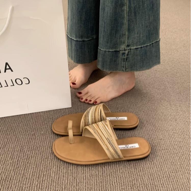 Fashion Female Shoes Rubber Flip Flops Womens Slippers Outdoor Slides 2025 Hawaiian Flat Soft Shoes Woman 2025 Slippers Soft Pantofle Ru