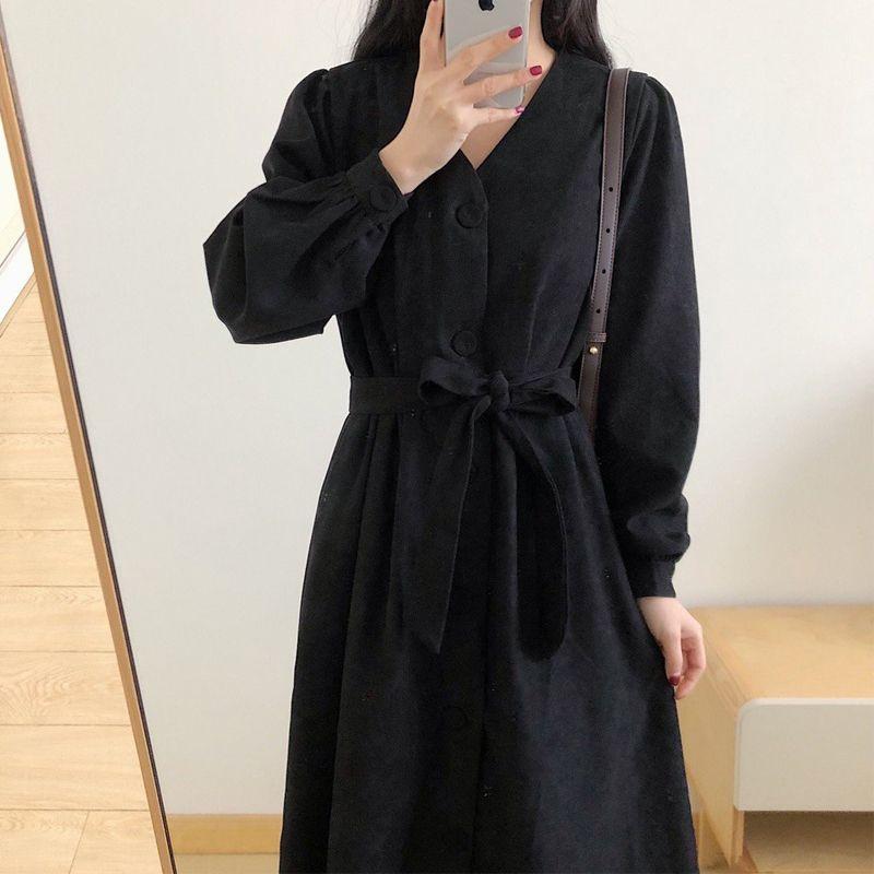 French vintage Hepburn-style dress for women, new spring and autumn niche chic lapel elegant waist-waist midi skirt that goes past the knees