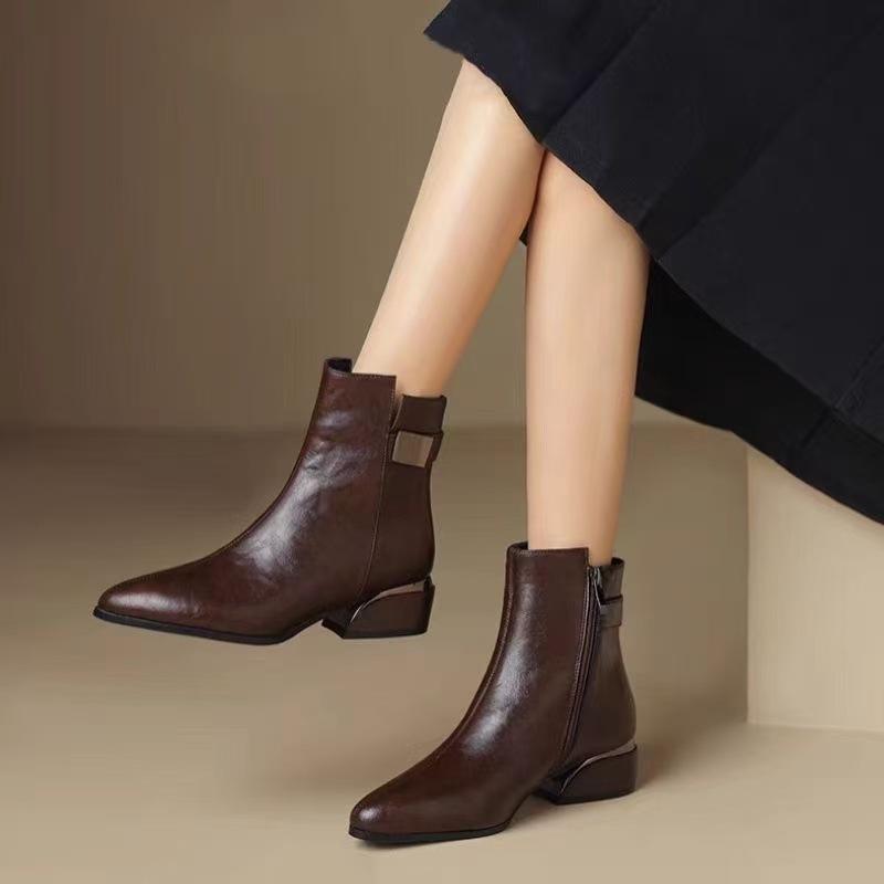 

Женские ботинки Мартин, новые женские ботинки, осенне-зимние кожаные ботинки, остроносые, в британском стиле, на низком каблуке, коричневые, тонкие ботинки 40 светло-коричневого