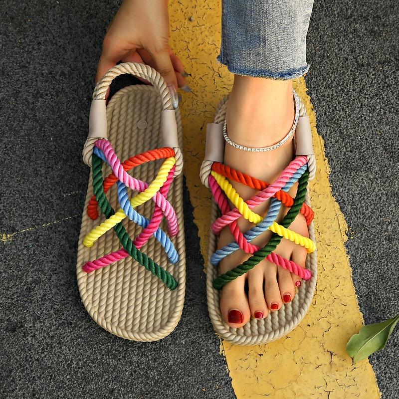 2025 New Casual and Comfortable Shoes for Women Breathable Flat Sandals Strappy Heels Shoes Anti-Skid Beach Sandals Slipper