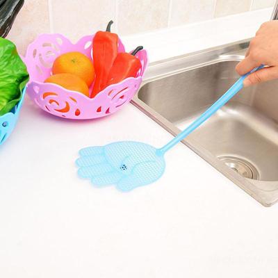 Cute Palm Shaped Flyswatter Plastic Fly Swatters Mosquito Pest Control Insect Killer Kitchen Long Handle Flies Pat Flapper Hot