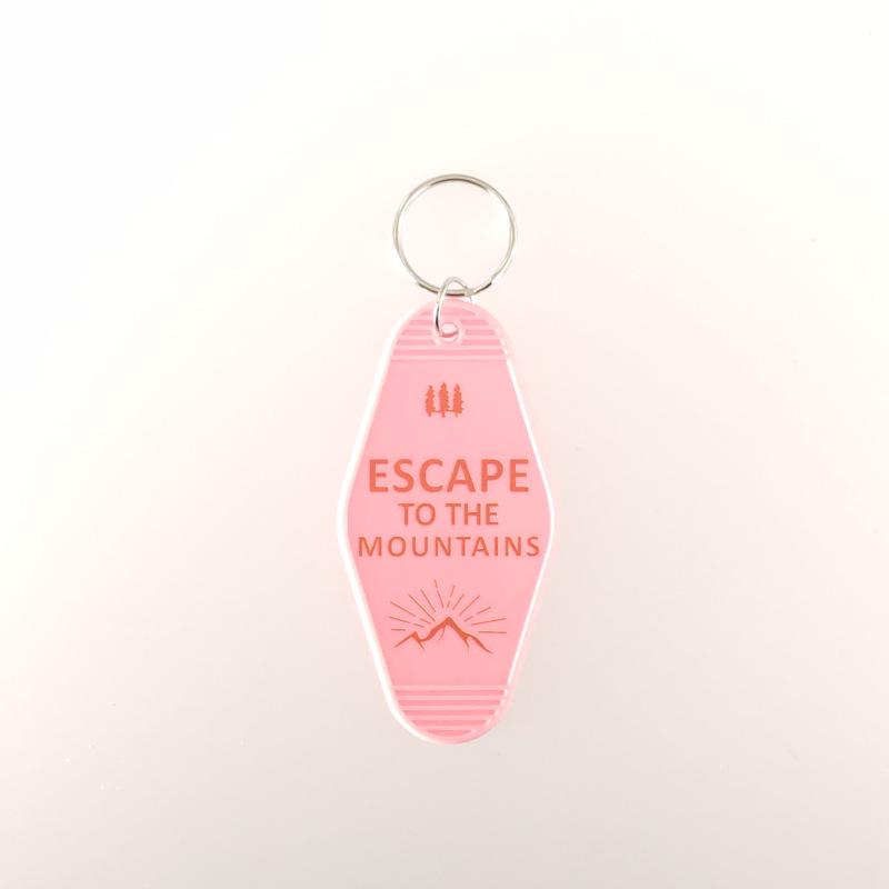Vintage Acrylic Motel Room Keychain: Retro & Durable Design