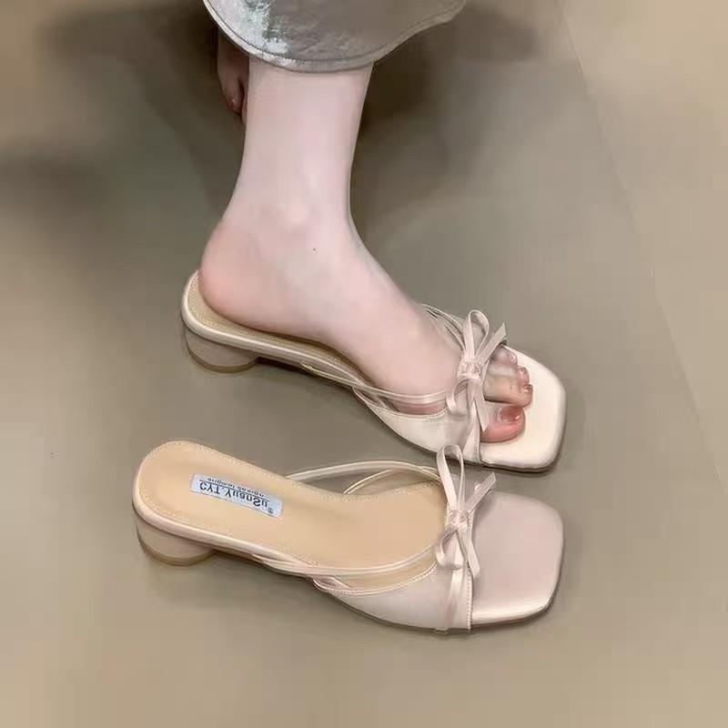 Gentle wind cool slippers 2025 new French temperament elegant thick heel one-word cool slippers women