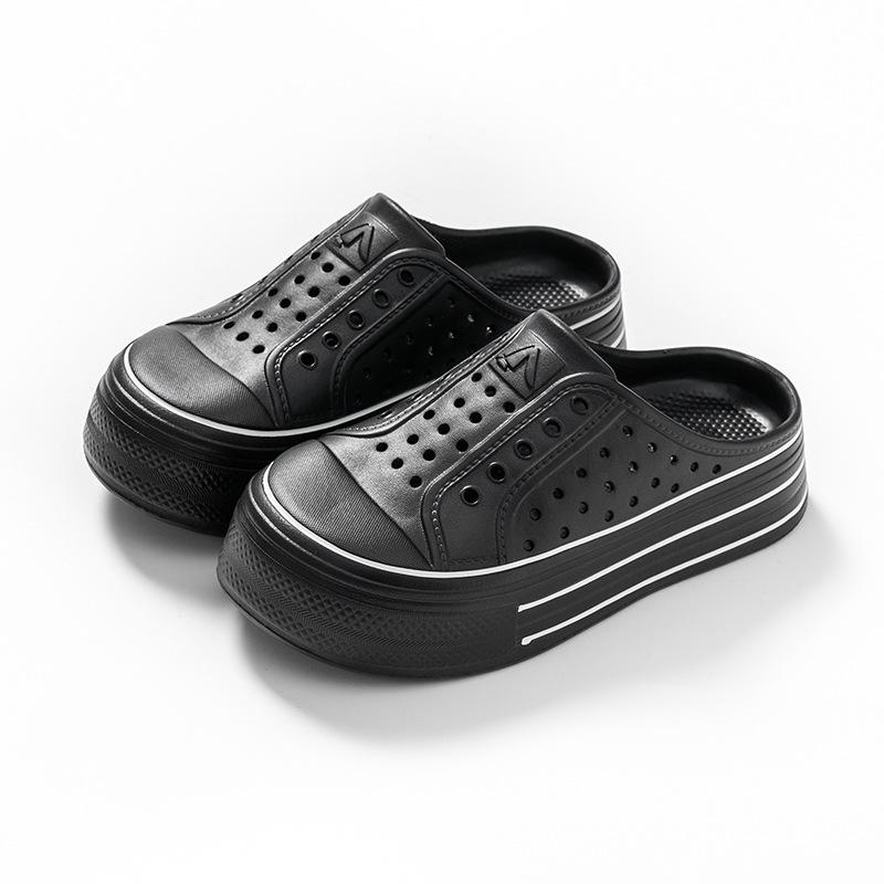 

Fashion Thick soled women s perforated shoes summer 2025 new style indoor home and outdoor fashionable cool slippers 40-41 чёрный