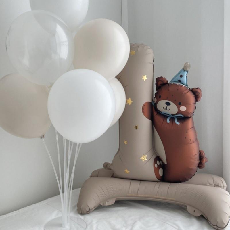Balon foliowy Niedźwiedź Stojący 75x94cm Na Pierwsze Urodziny I Tematyczne Przyjęcie Rocznicowe