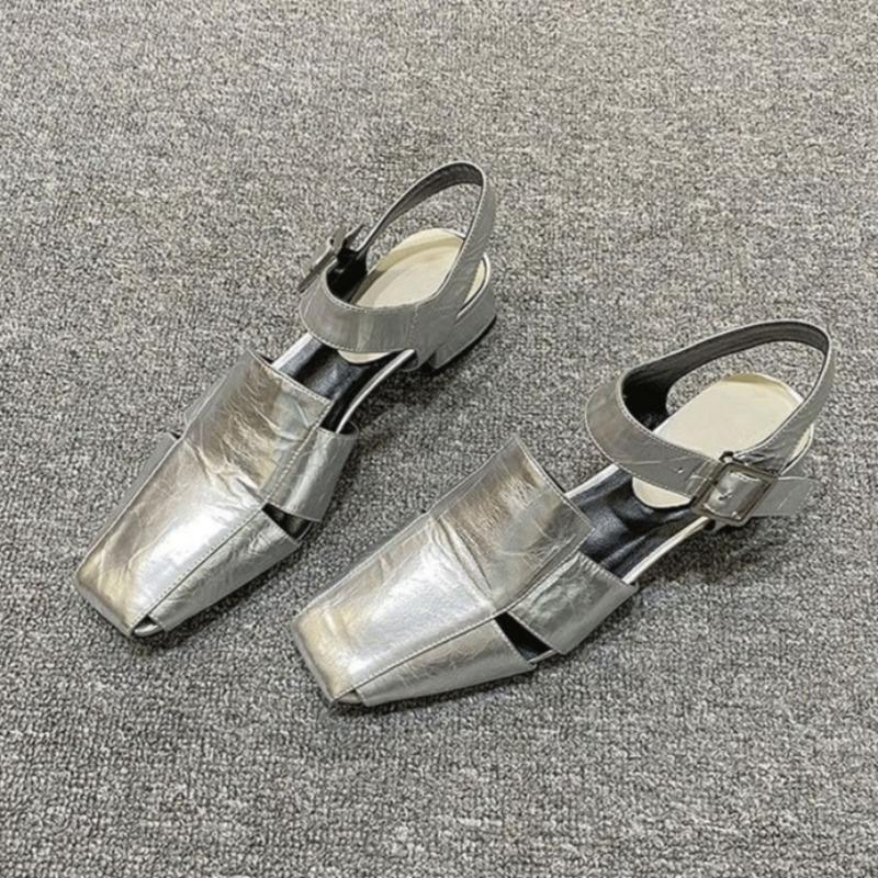 Fashion 2025 New Summer Fashion Hollow Out Women Sandals Silver Chunky Pumps Luxury Design Buckle Strap Gladiator Rome Shoes