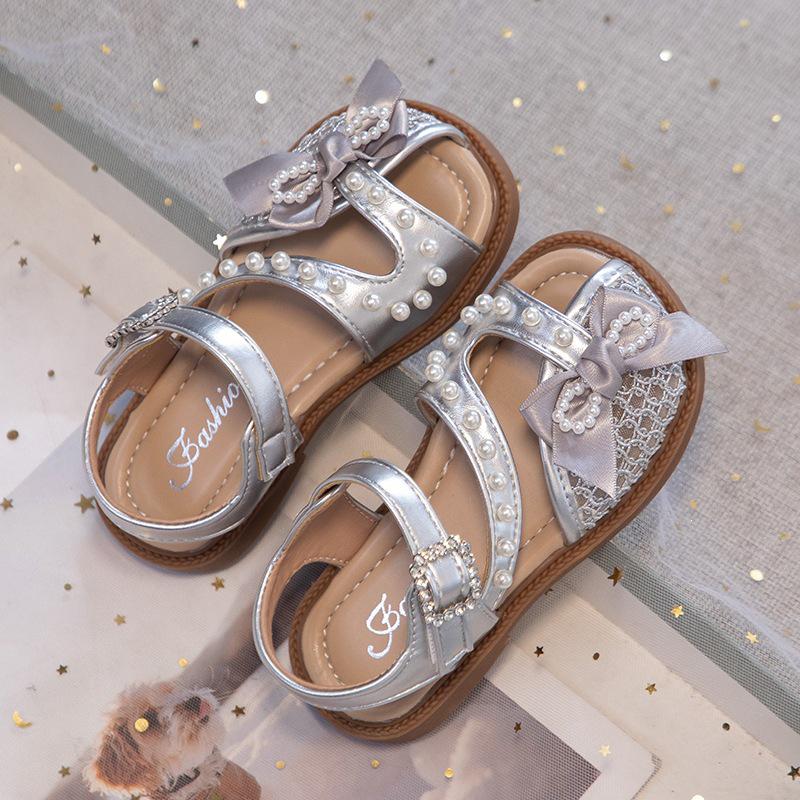 2026 Baotou Girls Summer Pearl Bow Knot Beach Sandals 24 серебряный