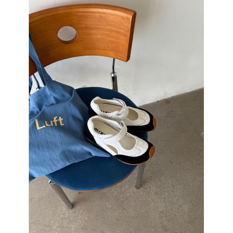 

2025 retro inner height increase of 7 cm Velcro shallow mouth Mary Jane shoes women s hollow breathable casual Forrest Gump shoes 39 чёрный