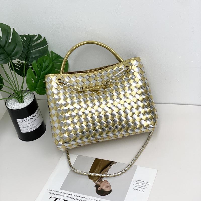 New Genuine Leather Women's Bag Fashion Retro Hand Woven Women's Handheld Single Shoulder Diagonal Cross Bag