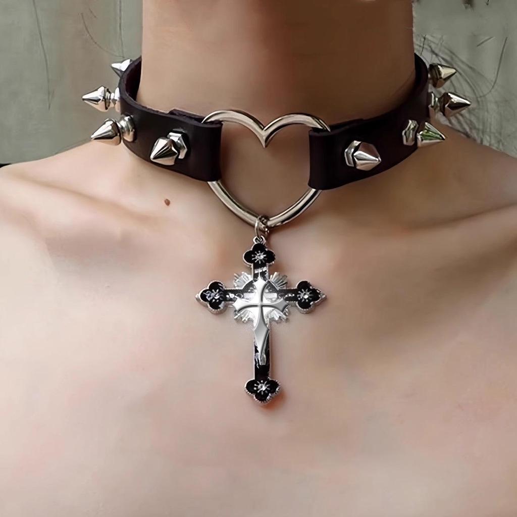 2025 Punk Necklace: Irregular Y2K Subculture Clavicle Chain for Men & Women