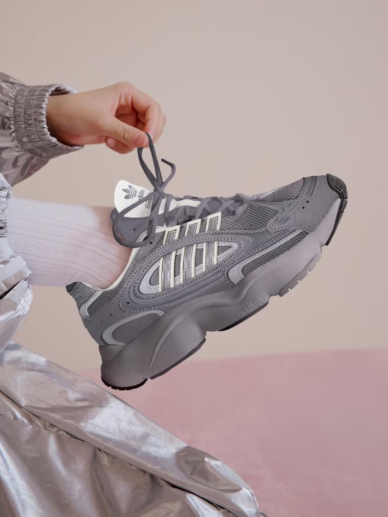 Adidas OZMILLEN Classic Versatile Sports Shoes - Men's and Women's - Adidas Clover KJ6990