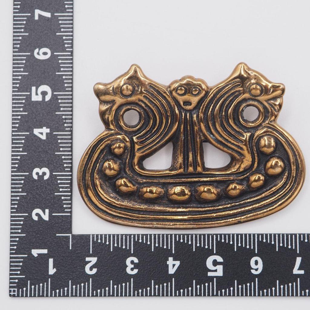 Used F524 Brooch Viking Ship Gold Color Design Costume Jewelry