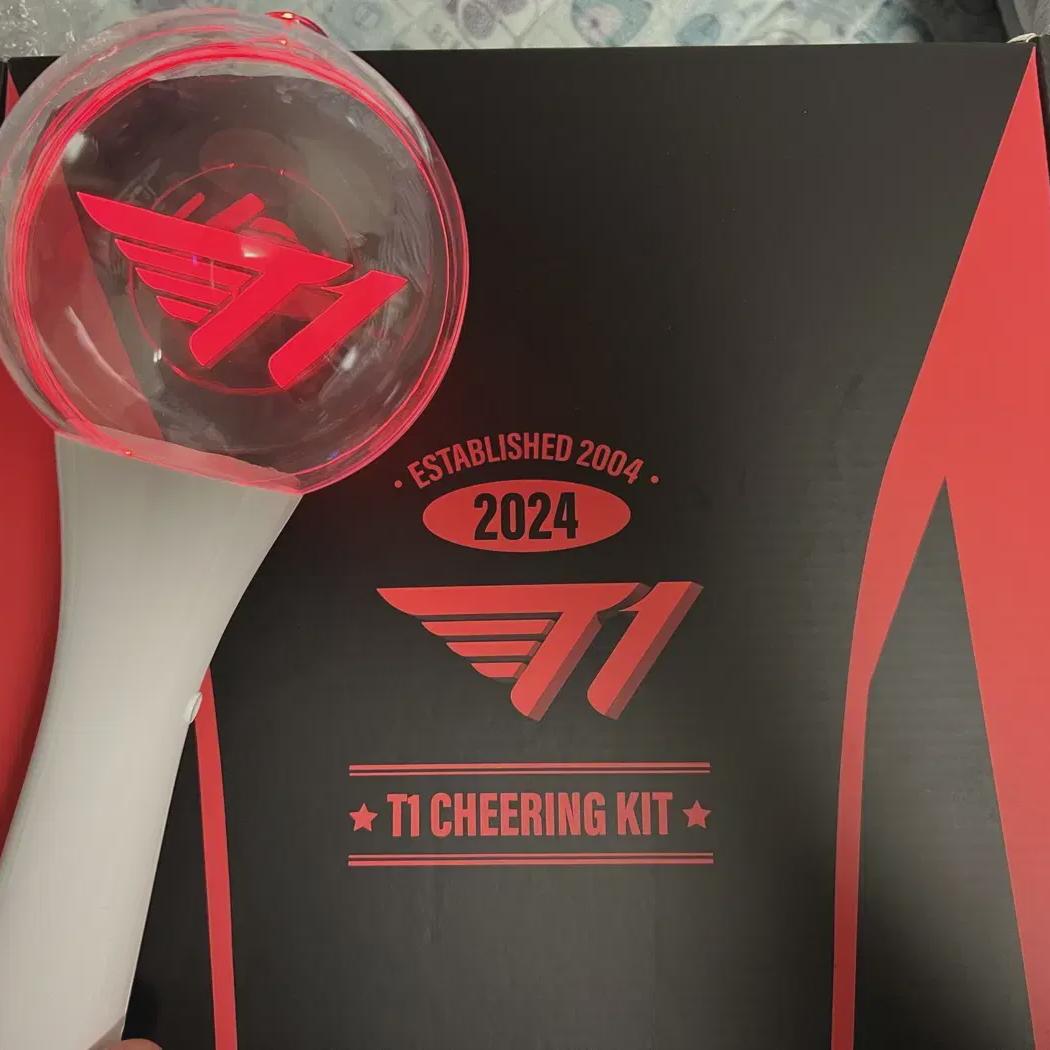 

T1 Cheering Set Cheering Stick, Blanket, Scarf
