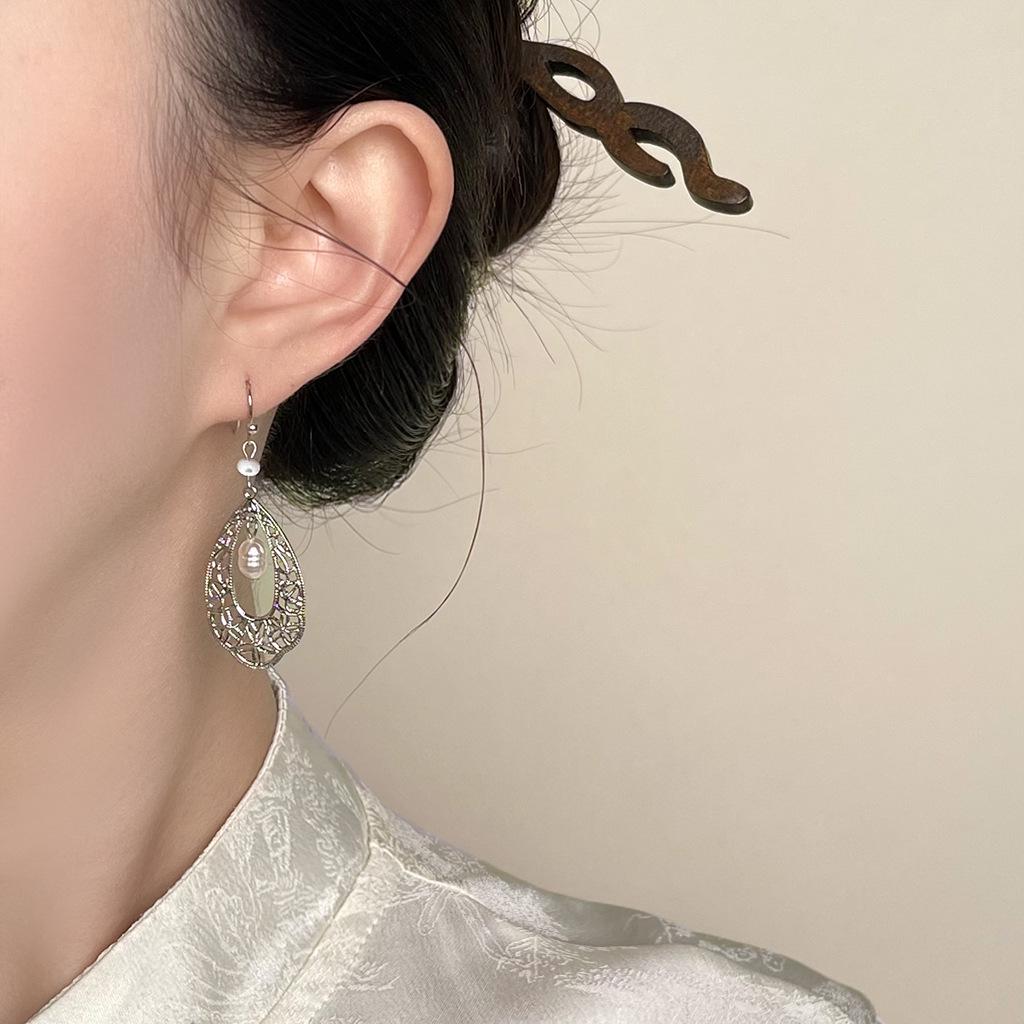 Handmade Retro Hollow Pattern Freshwater Pearl Earrings – Chinese Ethnic Style for Women