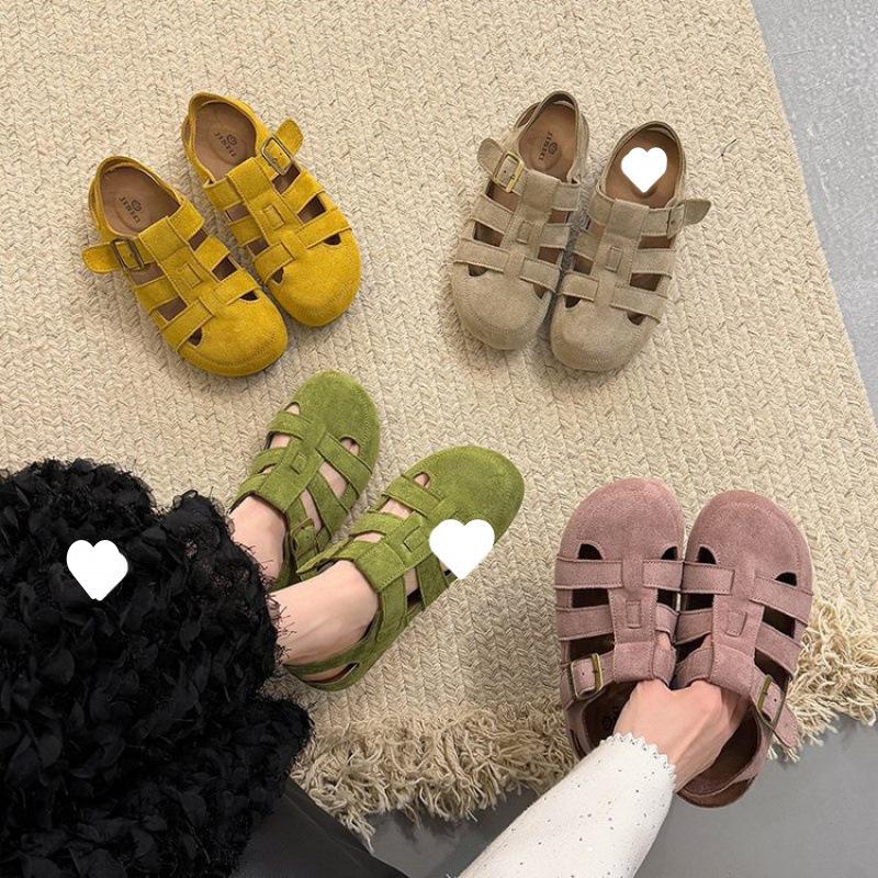 2025 new summer sandals hole shoes flat bottom Boken shoes women's wear casual versatile lazy one pedal hollow