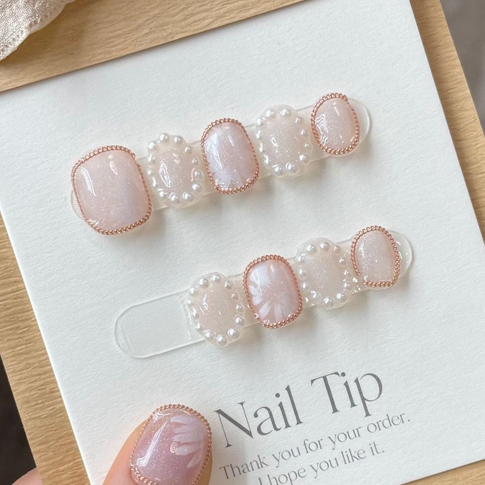 

Романтические Convallaria Majalis ручной работы, короткое нажатие на ногти, накладные ногти с жемчугом и клеем, кончики для ногтей с полным покрытием, многоразовые накладные ногти