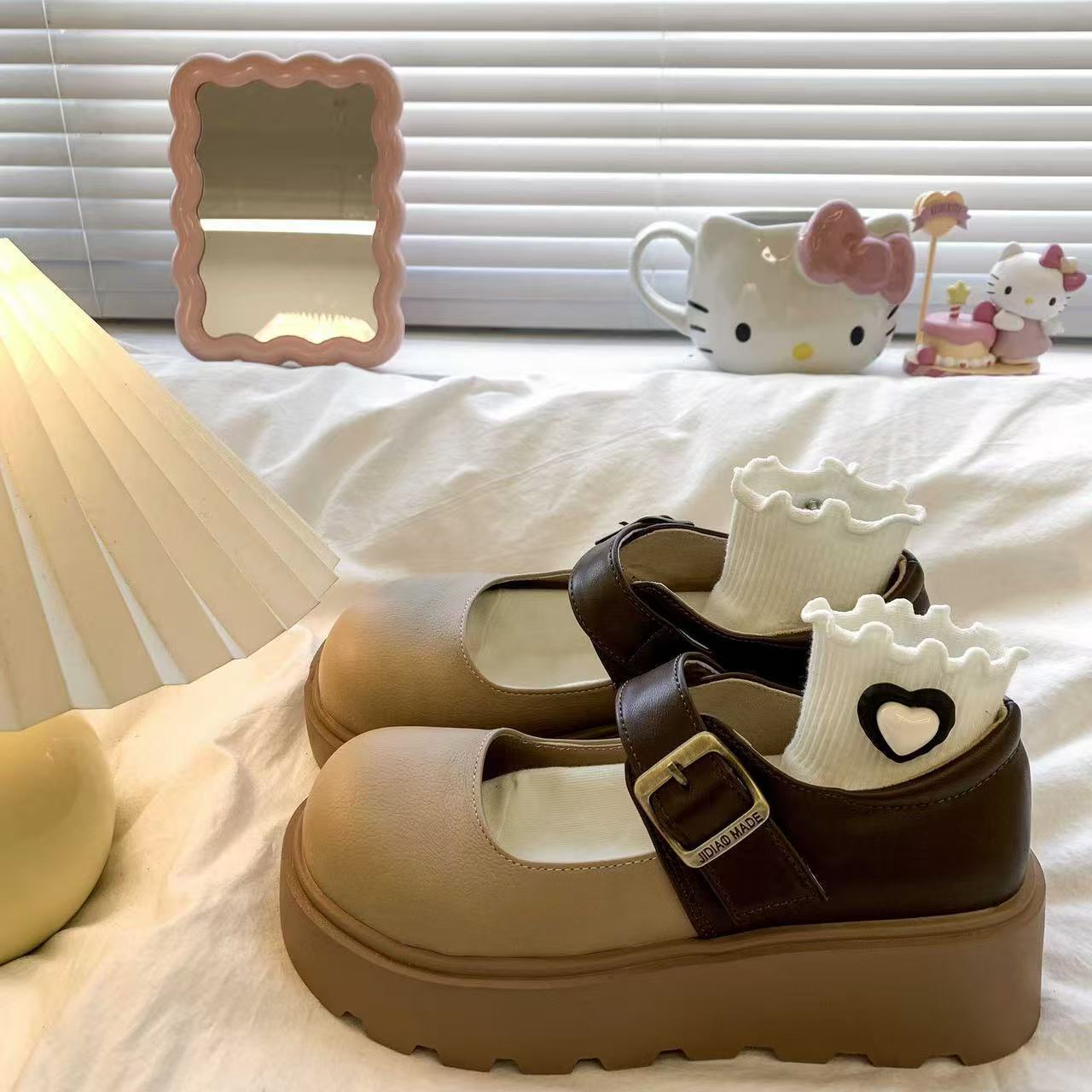 

French evening breeze single shoes with skirt medium and high heels small leather shoes 2025 spring and autumn new thick-soled shallow mouth Mar 40 жёлтый