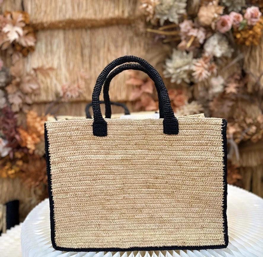 Korean version of retro raffia tote bag women s leisure vacation large capacity handwoven bag versatile shoulder handbag