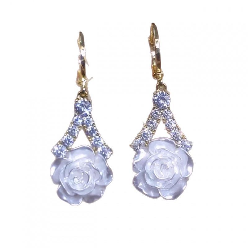 Fresh and sweet light luxury camellia earrings women's stud earrings new trendy white flower earrings