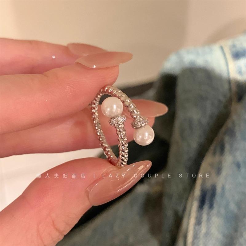 Ultra-fine Pearl Zirconia Ring - Elegant and Sophisticated High-end Vintage Multi-layered Finger Ring for Women Pearl