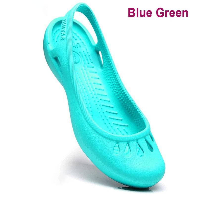 Sommer leichte Anti-Rutsch-Loch-Schuhe Clog für Damen Flache Unterseite Sandalen Krankenschwester Outdoor Strand Jelly