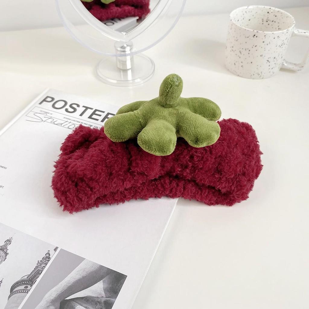Autumn/Winter Plush Cartoon Heart Headband for Face Washing - Sweet Girly Hair Accessory