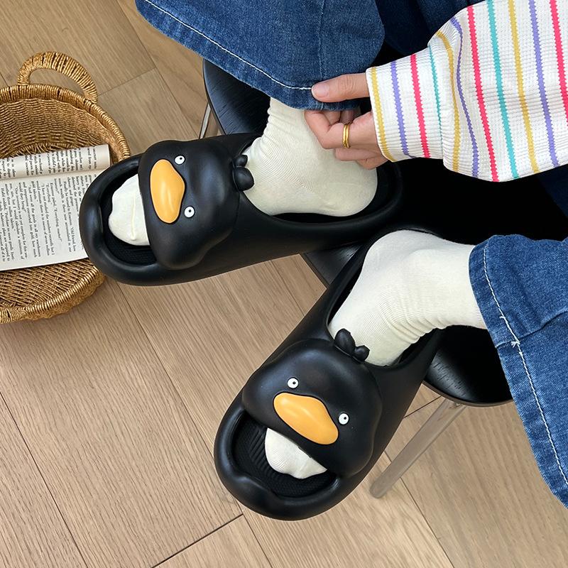 Neue Sommerschuhe für Damen Atmungsaktive Outdoor-Hausschuhe für Frauen Damen Niedliche Cartoon-Ente Flip-Flops Schlichter Slipper