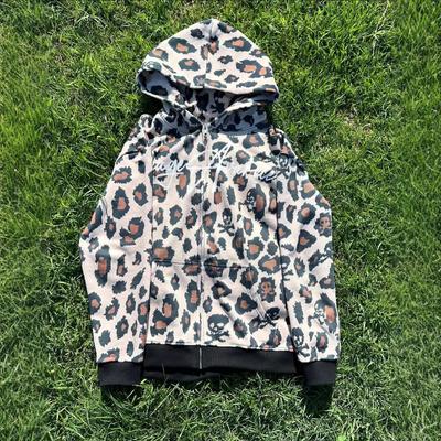 A Trendy and Cool Street Style Personalized Leopard Print Letter Printed Hoodie for Men and Women