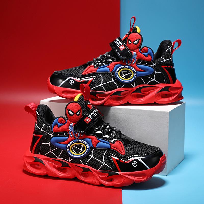 2026Spring new cartoon children's light-up shoes, boys' running shoes with glowing lights, breathable mesh athletic shoes for kids
