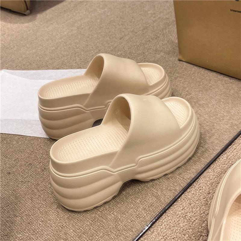 Women's Summer Thick-Soled Height-Boosting Flip-Flops – Ultra-Light, Soft EVA Versatile Slippers