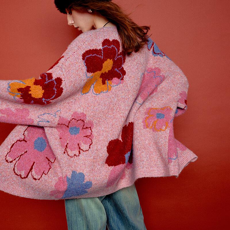 Chuyu Women's V-Neck Jacquard Floral Knit Cardigan