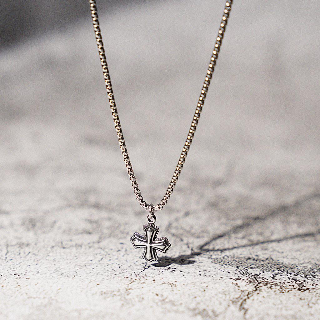 Jbans Classic Antique Regular Cross Pendant Surgical Steel Chain Necklace (C2401-An780_Sv)