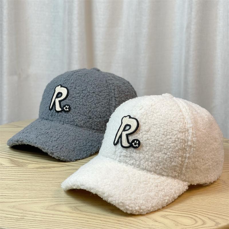 Hat Women's Large Head Circumference Autumn and Winter R Letter Lamb Wool Warm Baseball Cap Peaked Cap Outdoor Travel Leisure Versatile
